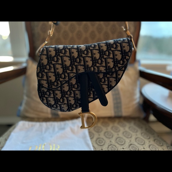 Dior mini oblique saddle bag retail price$3950 - Picture 3 of 7